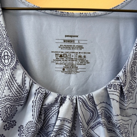 Patagonia Bandha Tank Top in blue paisley print size large scoop neck - Picture 3 of 8